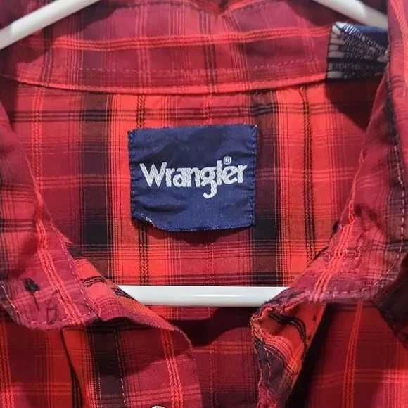 Wrangler Mens Plaid Button Up Shirt Red Black Long Sleeve Western MVG291R - Picture 2 of 7